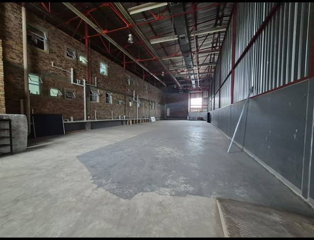 385M² WAREHOUSE TO LET IN KRUGERSDORP CENTRAL